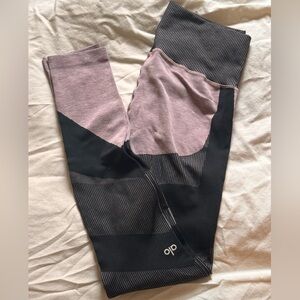 ALO Yoga Leggings - Pink and Black - Large